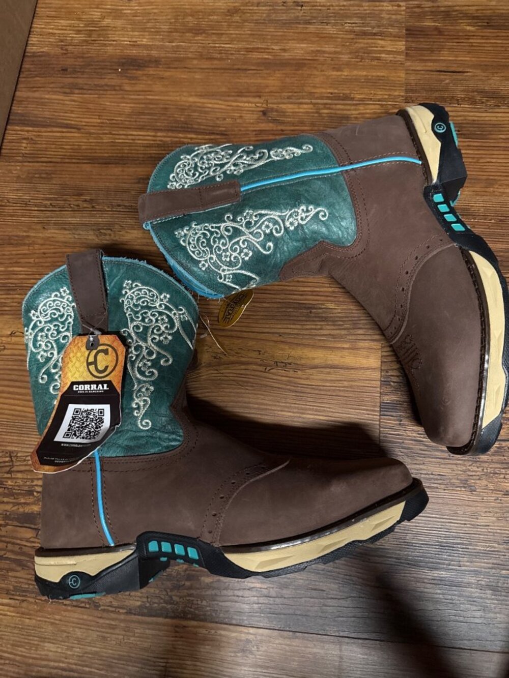 Corral Women's Western Embroidered Cowgirl Boots Size 11M New with Tag